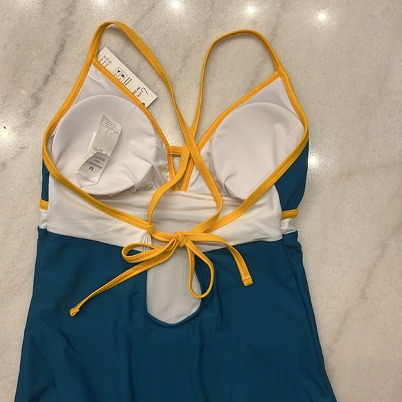 NEW Cupshe One Piece Bathing Suit - Picture 5 of 8